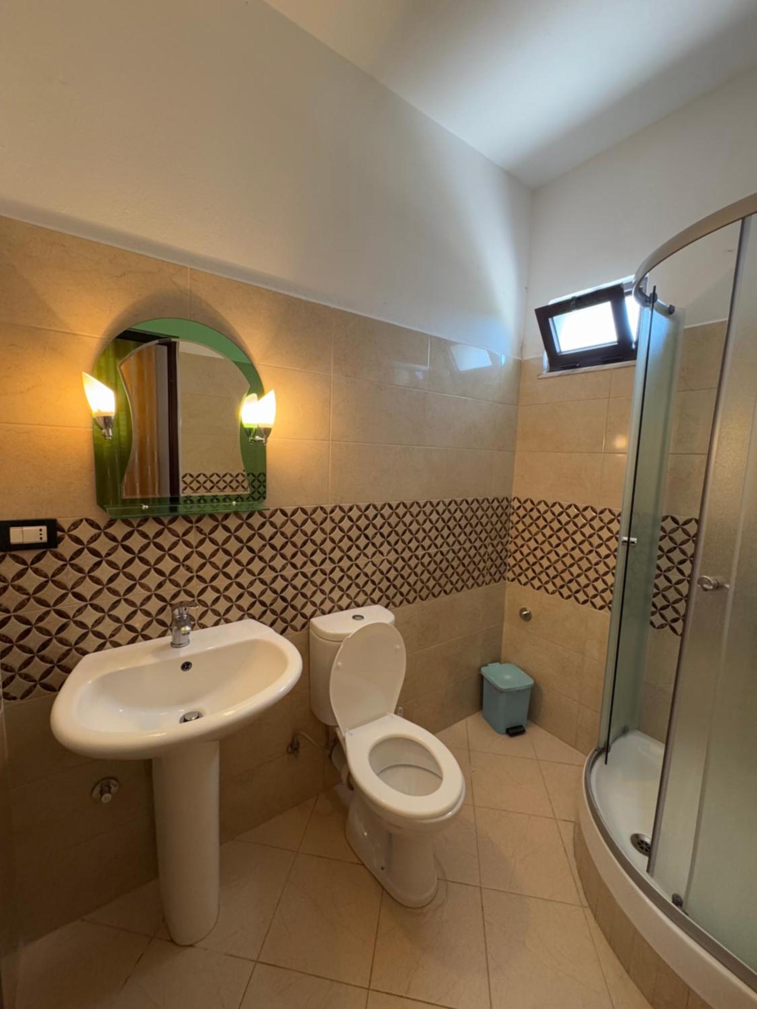 Hotel Bar & Amaxhe Draci